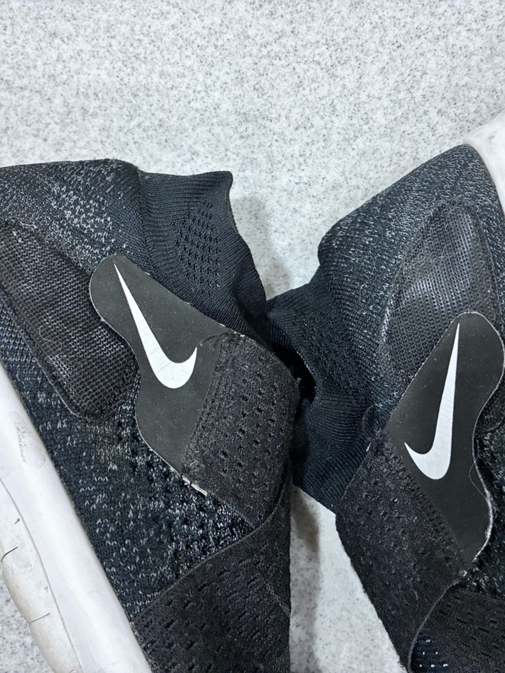 Nike Free RN Motion Flyknit 2017 Women's Size 6.5 Running Shoes Black Gray Oreo - Picture 7 of 11